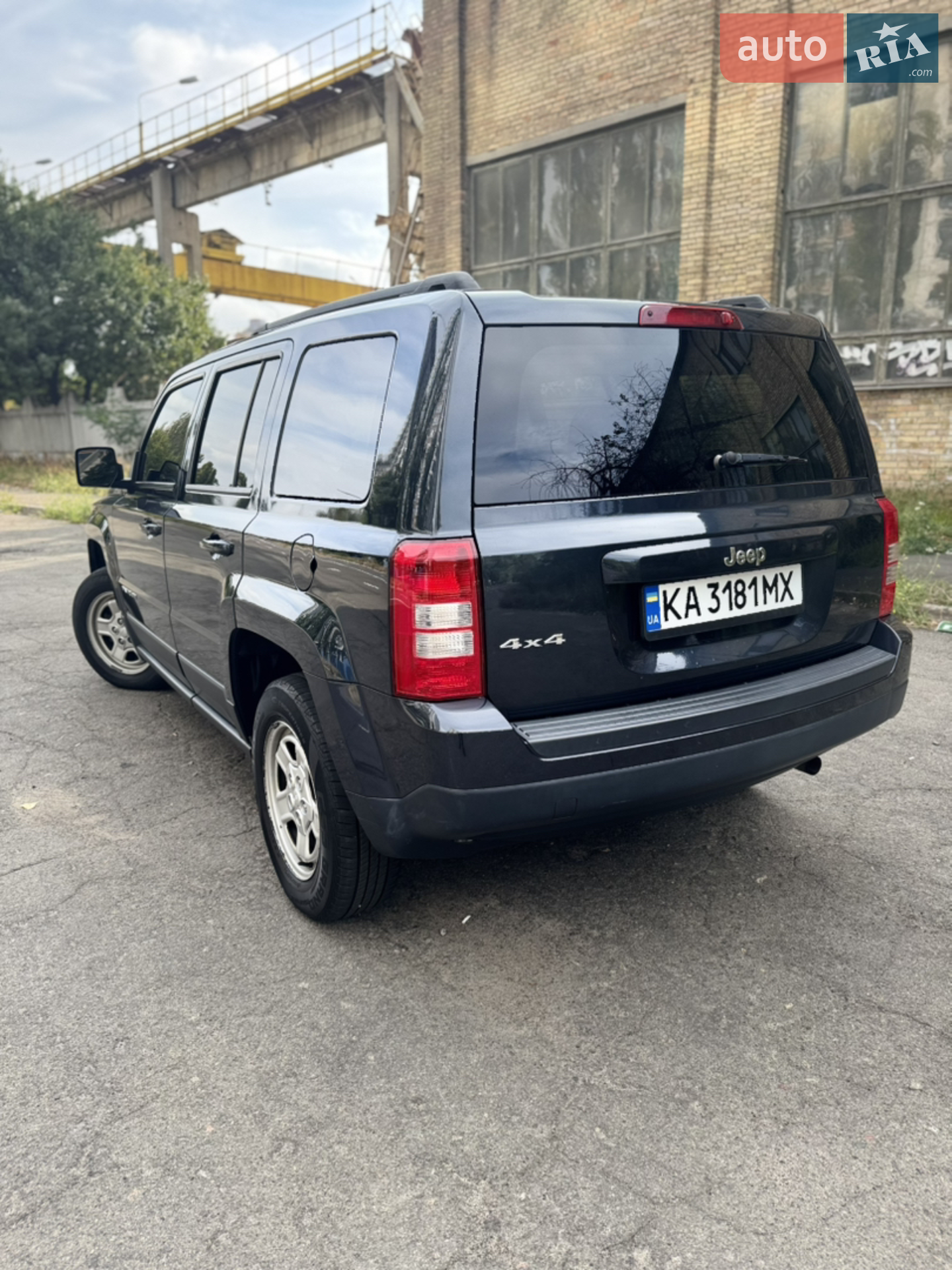 2015 Jeep Liberty (Patriot) - мініатюра 4