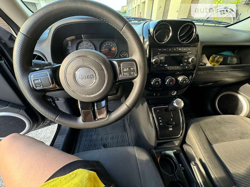 Внедорожник / Кроссовер Jeep Patriot 2016 в Самборе