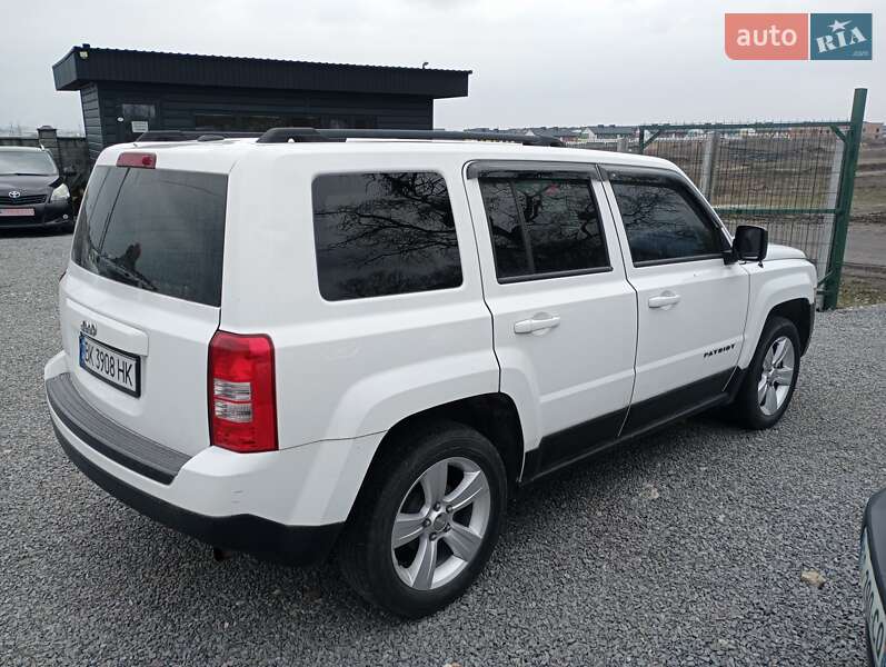 Позашляховик / Кросовер Jeep Patriot 2013 в Рівному