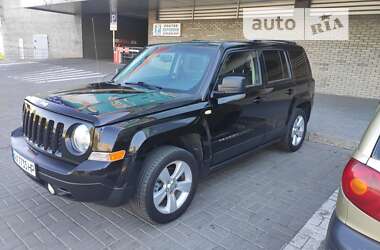 Внедорожник / Кроссовер Jeep Patriot 2014 в Днепре