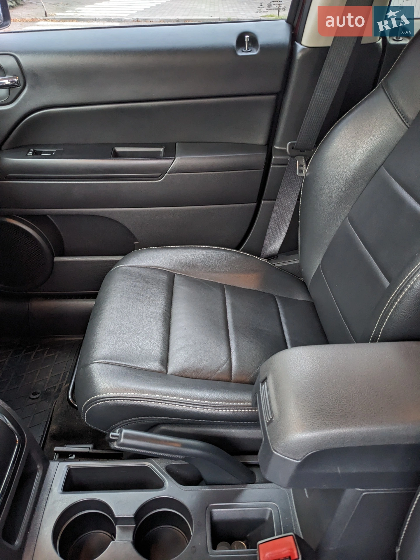 2016 Jeep Liberty (Patriot) - мініатюра 17