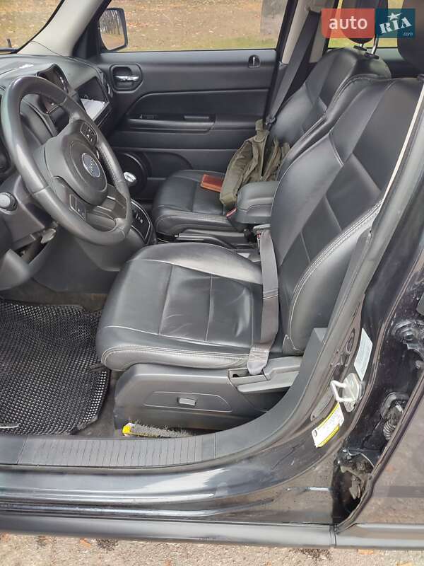 Позашляховик / Кросовер Jeep Patriot 2015 в Чугуєві фото 10 Позашляховик / Кросовер Jeep Patriot 2015 в Чугуєві