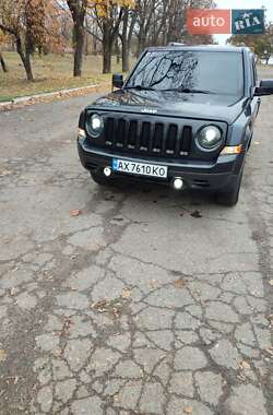 Позашляховик / Кросовер Jeep Patriot 2015 в Чугуєві