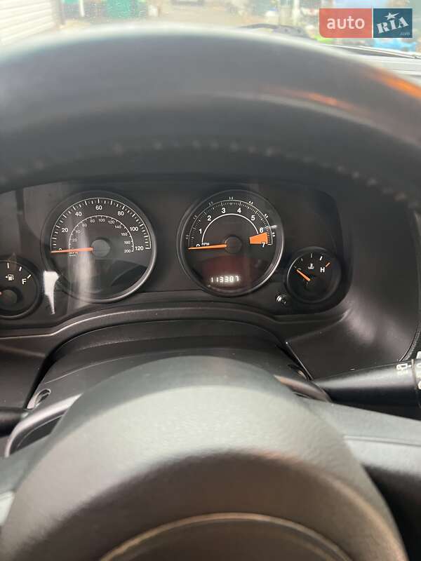 Позашляховик / Кросовер Jeep Patriot 2016 в Новоархангельську