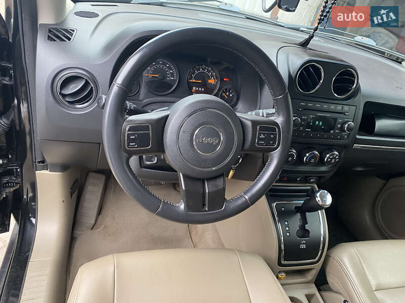 Позашляховик / Кросовер Jeep Patriot 2013 в Житомирі
