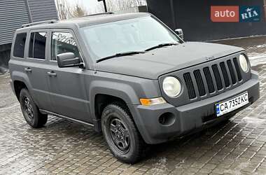 Позашляховик / Кросовер Jeep Patriot 2010 в Кам'янському