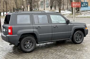 Позашляховик / Кросовер Jeep Patriot 2010 в Кам'янському