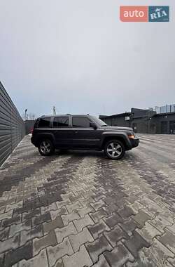 Внедорожник / Кроссовер Jeep Patriot 2016 в 
