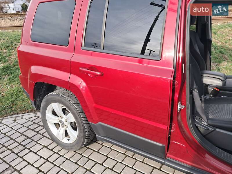 Внедорожник / Кроссовер Jeep Patriot 2012 в Львове
