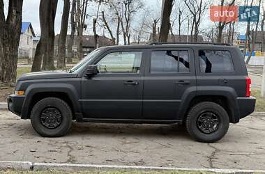 Позашляховик / Кросовер Jeep Patriot 2010 в Кам'янському