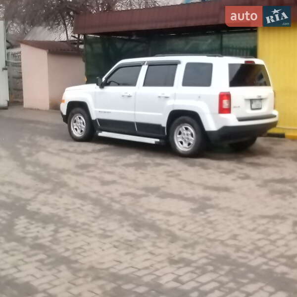 Позашляховик / Кросовер Jeep Patriot 2011 в П'ятихатках
