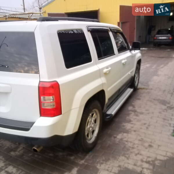 Позашляховик / Кросовер Jeep Patriot 2011 в П'ятихатках