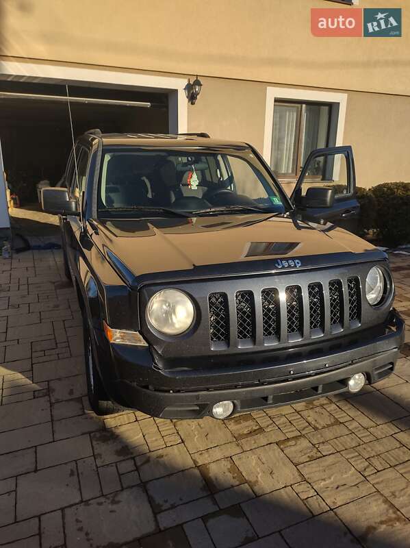 Позашляховик / Кросовер Jeep Patriot 2014 в Львові