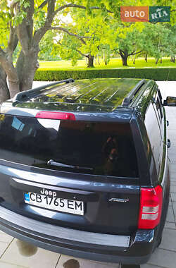 Внедорожник / Кроссовер Jeep Patriot 2015 в 