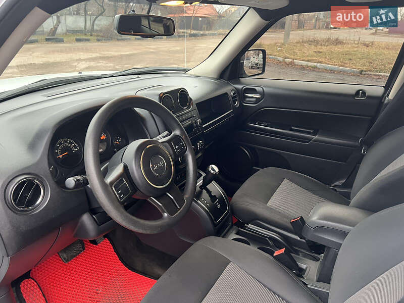 Позашляховик / Кросовер Jeep Patriot 2016 в Чернігові