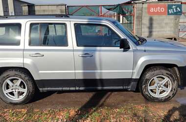 Позашляховик / Кросовер Jeep Patriot 2010 в Одесі