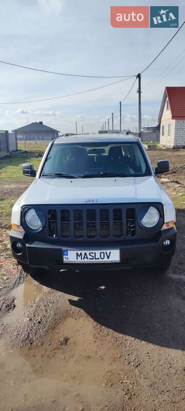 Позашляховик / Кросовер Jeep Patriot 2010 в Одесі