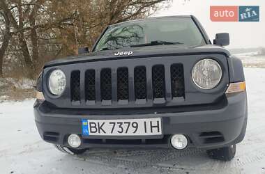 Внедорожник / Кроссовер Jeep Patriot 2015 в Дубно