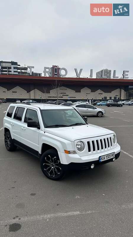 Позашляховик / Кросовер Jeep Patriot 2015 в Києві