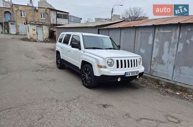 Позашляховик / Кросовер Jeep Patriot 2015 в Києві