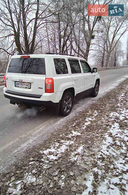 Внедорожник / Кроссовер Jeep Patriot 2014 в Житомире