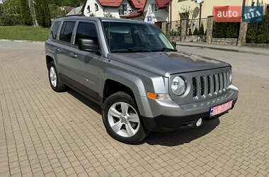 Внедорожник / Кроссовер Jeep Patriot 2016 в Львове