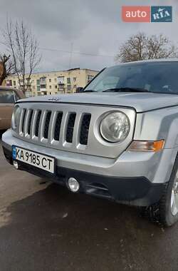 Внедорожник / Кроссовер Jeep Patriot 2013 в Красилове