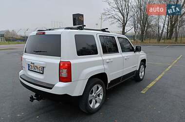 Внедорожник / Кроссовер Jeep Patriot 2014 в 