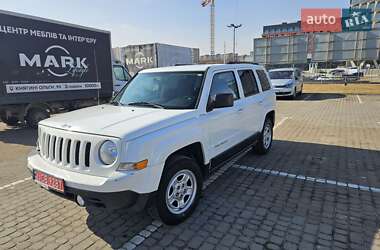 Внедорожник / Кроссовер Jeep Patriot 2016 в 