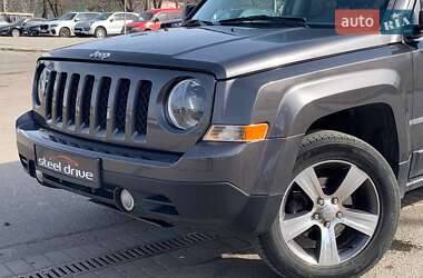 Внедорожник / Кроссовер Jeep Patriot 2015 в Николаеве