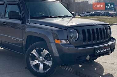 Внедорожник / Кроссовер Jeep Patriot 2015 в Николаеве