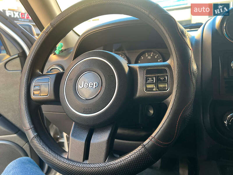 Внедорожник / Кроссовер Jeep Patriot 2011 в Одессе