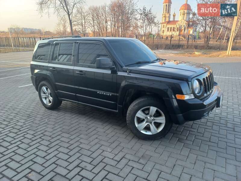 Внедорожник / Кроссовер Jeep Patriot 2011 в Кременчуге