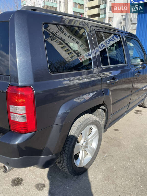 Внедорожник / Кроссовер Jeep Patriot 2013 в Харькове