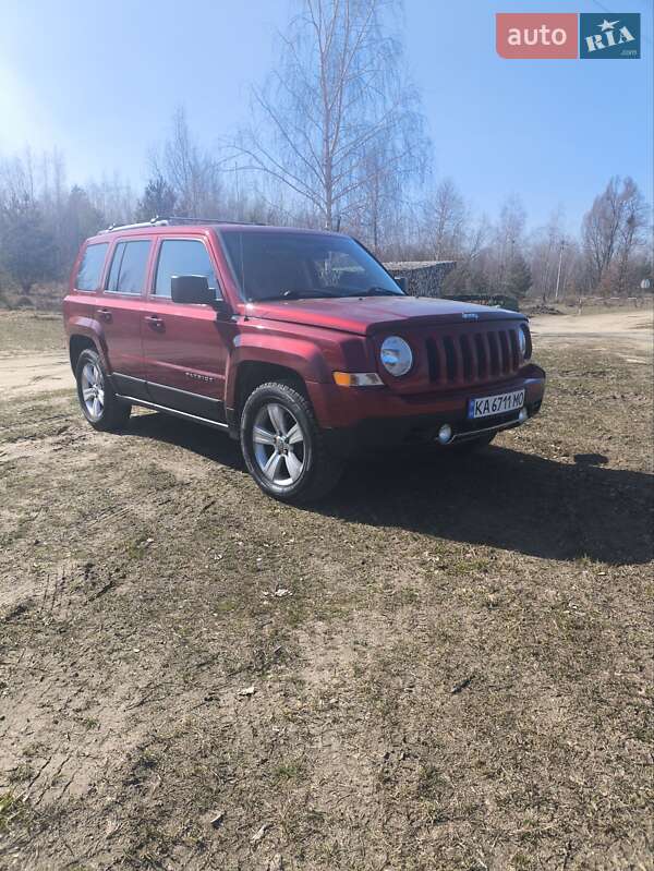 Внедорожник / Кроссовер Jeep Patriot 2014 в Киеве