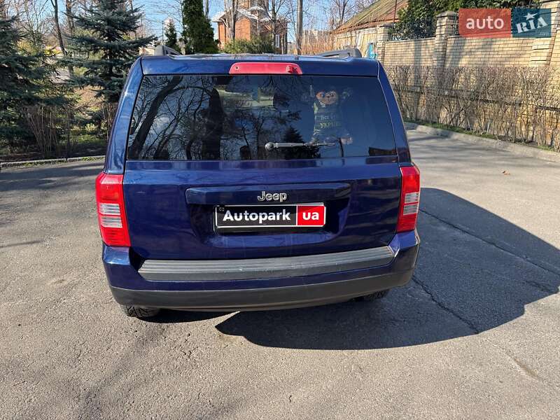 Позашляховик / Кросовер Jeep Patriot 2013 в Києві