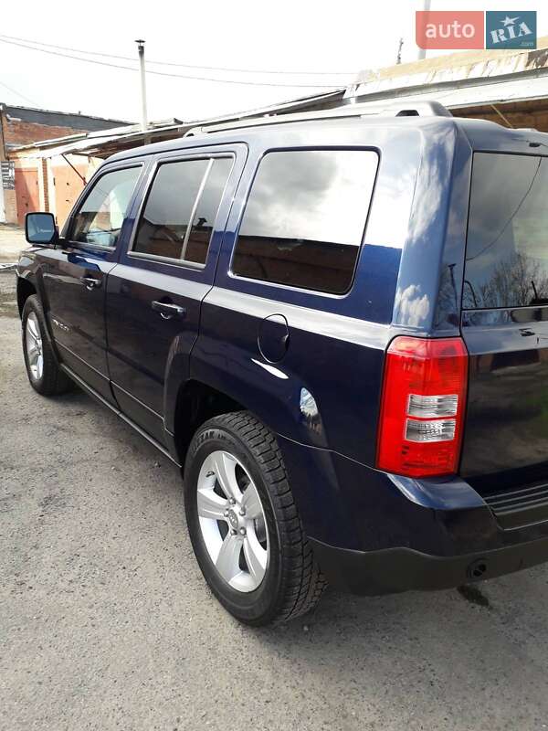 Позашляховик / Кросовер Jeep Patriot 2012 в Полтаві