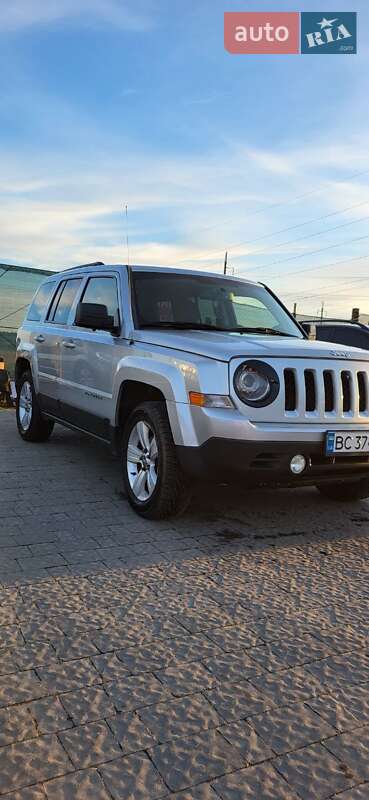 Внедорожник / Кроссовер Jeep Patriot 2013 в Львове