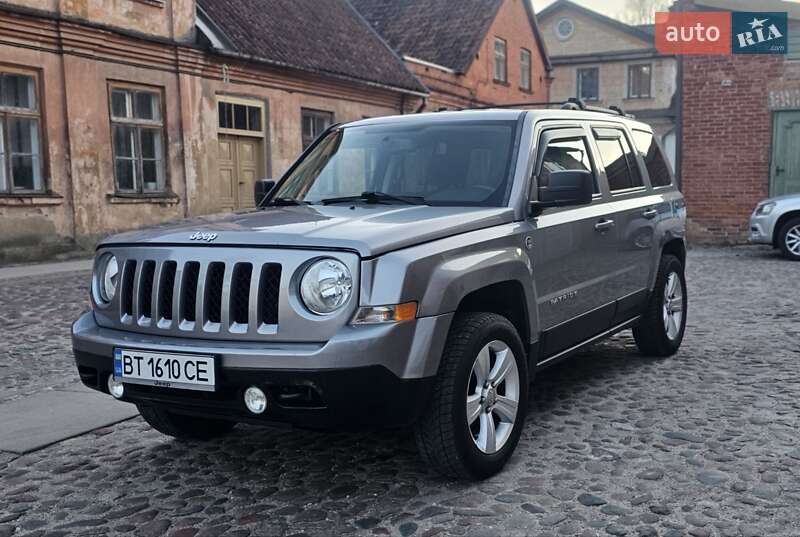 Позашляховик / Кросовер Jeep Patriot 2015 в Києві