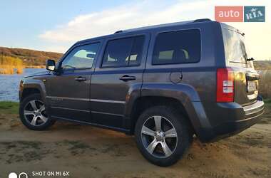 Внедорожник / Кроссовер Jeep Patriot 2015 в 
