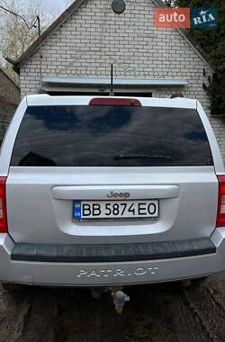 Внедорожник / Кроссовер Jeep Patriot 2007 в 