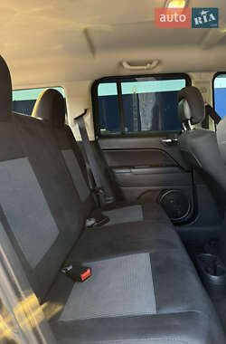 Внедорожник / Кроссовер Jeep Patriot 2013 в 