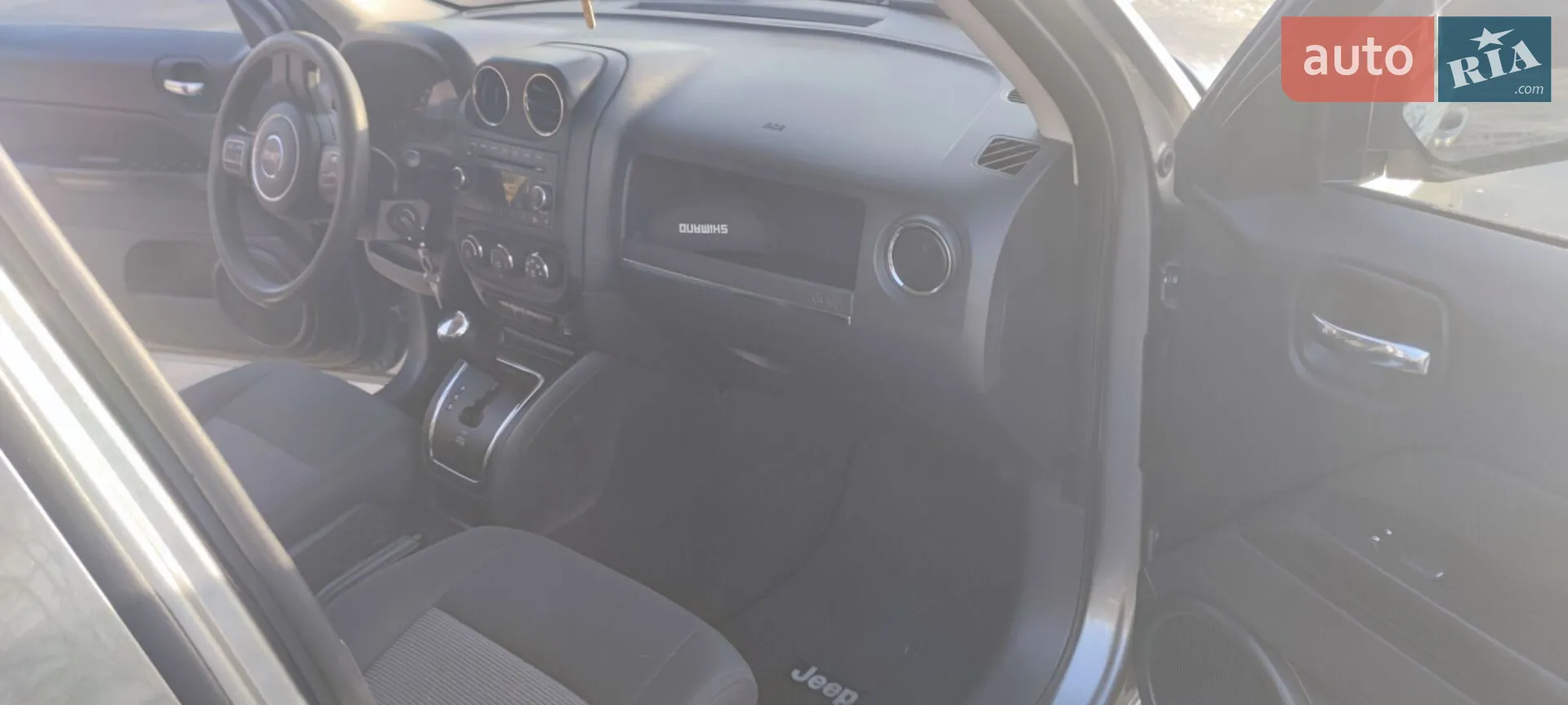 2011 Jeep Liberty (Patriot) - мініатюра 11