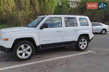 Позашляховик / Кросовер Jeep Patriot 2013 в 