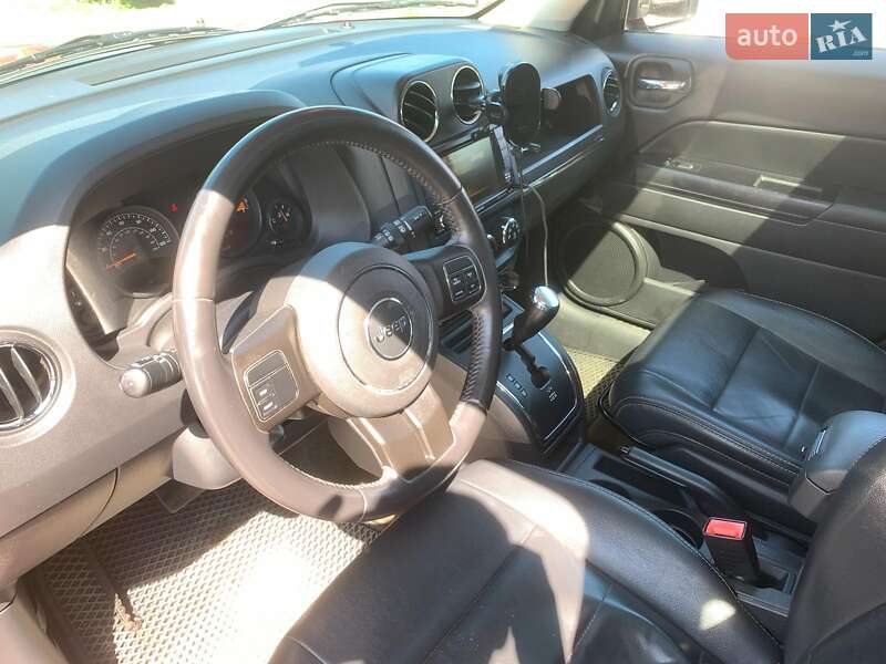 Внедорожник / Кроссовер Jeep Patriot 2016 в Виннице