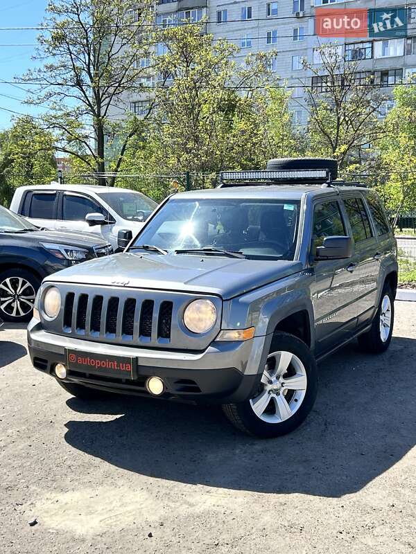Позашляховик / Кросовер Jeep Patriot 2012 в 