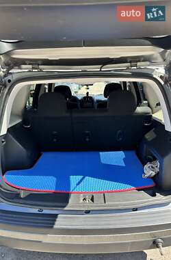 Позашляховик / Кросовер Jeep Patriot 2012 в 