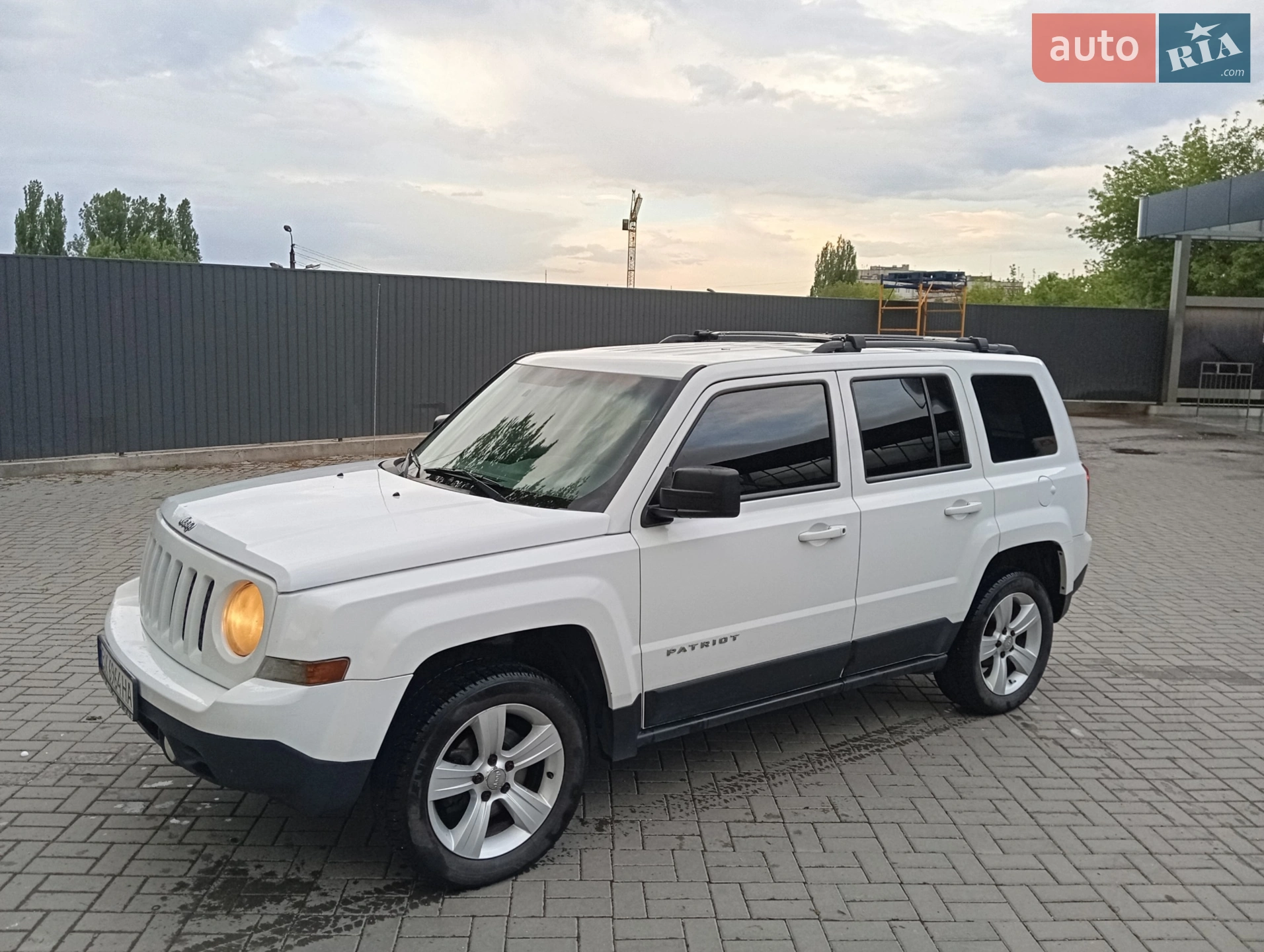 2014 Jeep Liberty (Patriot) - мініатюра 2