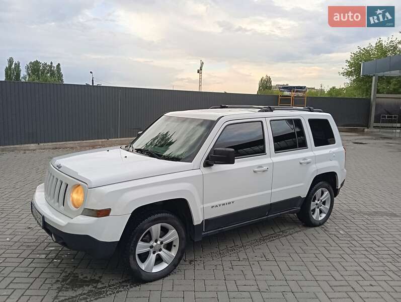 Позашляховик / Кросовер Jeep Patriot 2014 в Хмельницькому