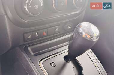 Внедорожник / Кроссовер Jeep Patriot 2014 в 